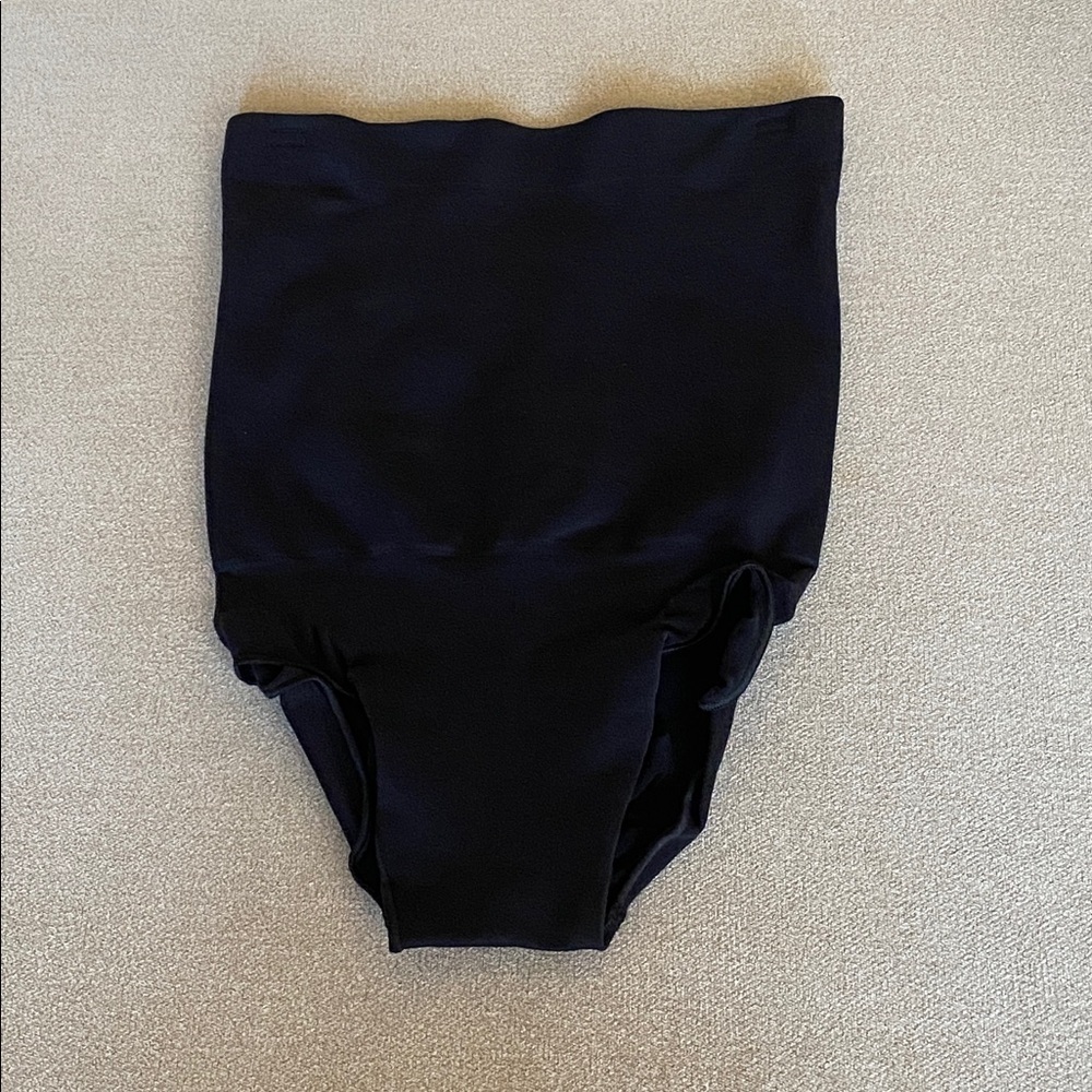 SKIMS Seamless Sculpt High-Waist Brief Shape-wear Size M